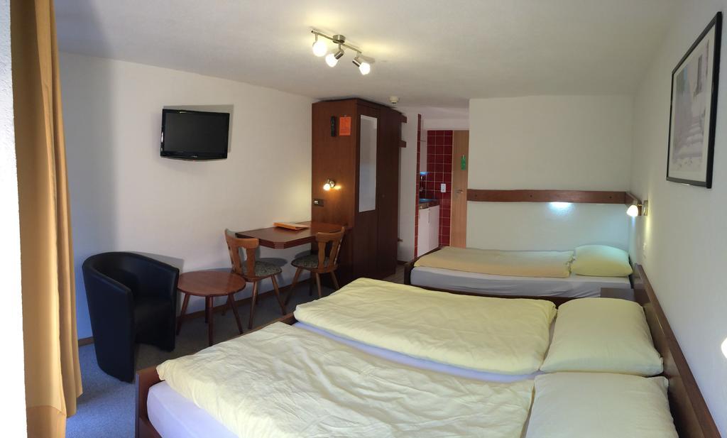 Hotel Zum See Grachen Bilik gambar